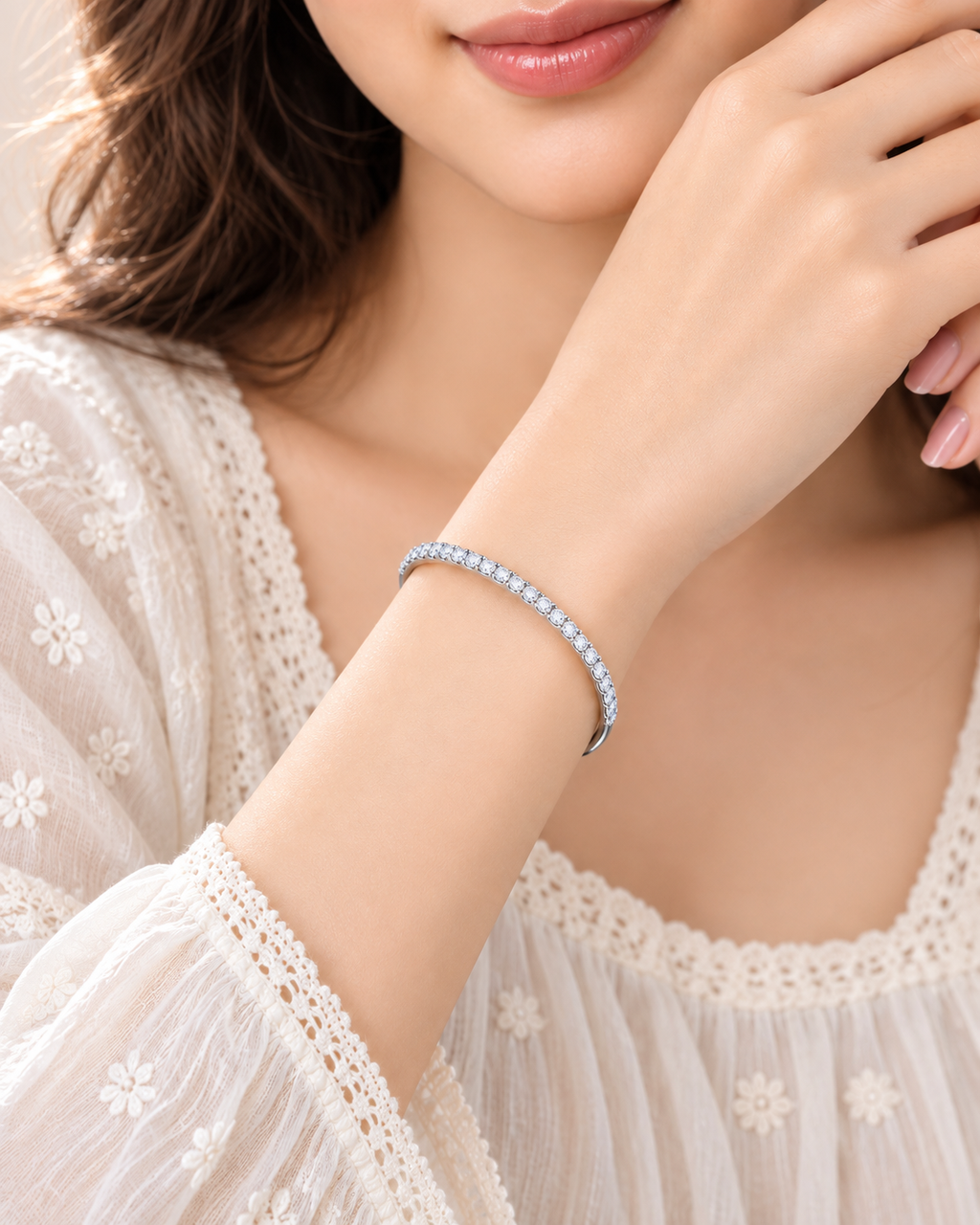 Ore 9K Rose Gold Diamond Line Hinged Bangle