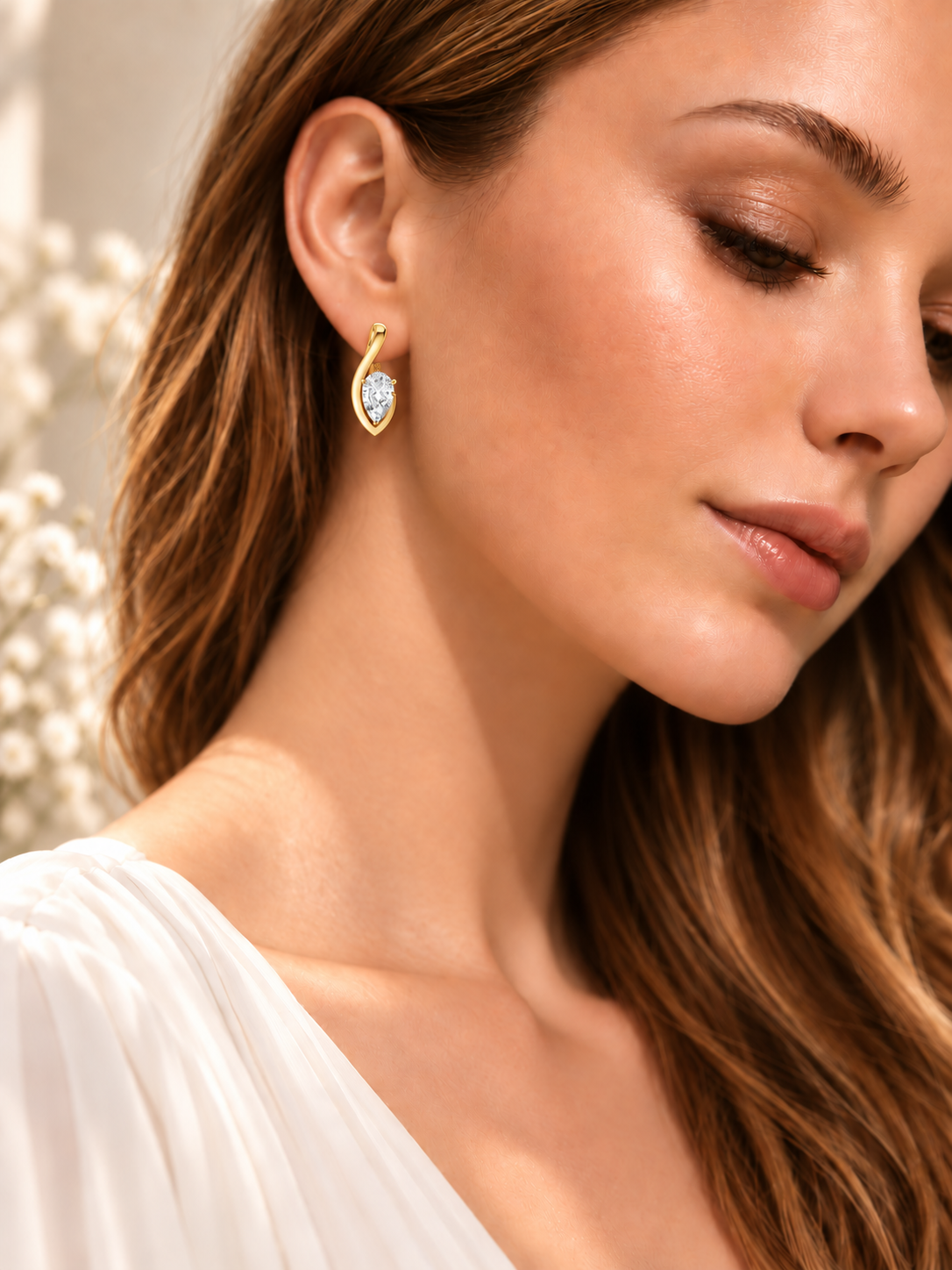9K yellow gold pear solitaire diamond earrings by Oré, view 2