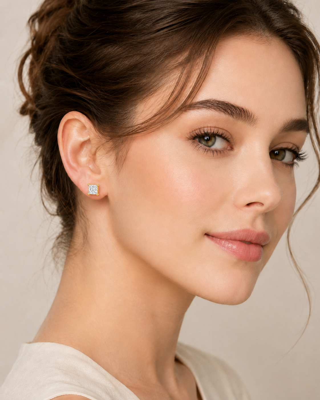 Ore 9K Yellow Gold 1.04 ct Round Bezel-Set Solitaire Stud Earrings