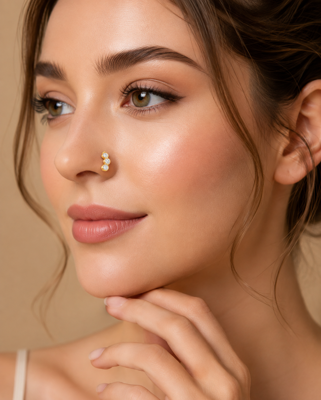 Ore 9K Yellow Gold Three-Stone Vertical Diamond Nose Pin