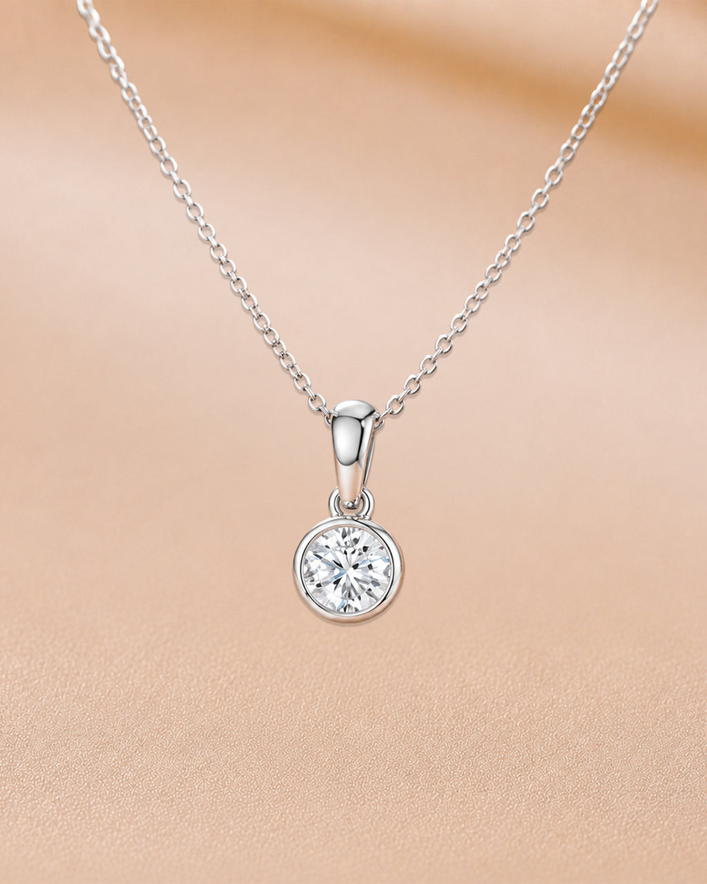Ore 14KT Yellow Gold Solitaire Pendant with Chain