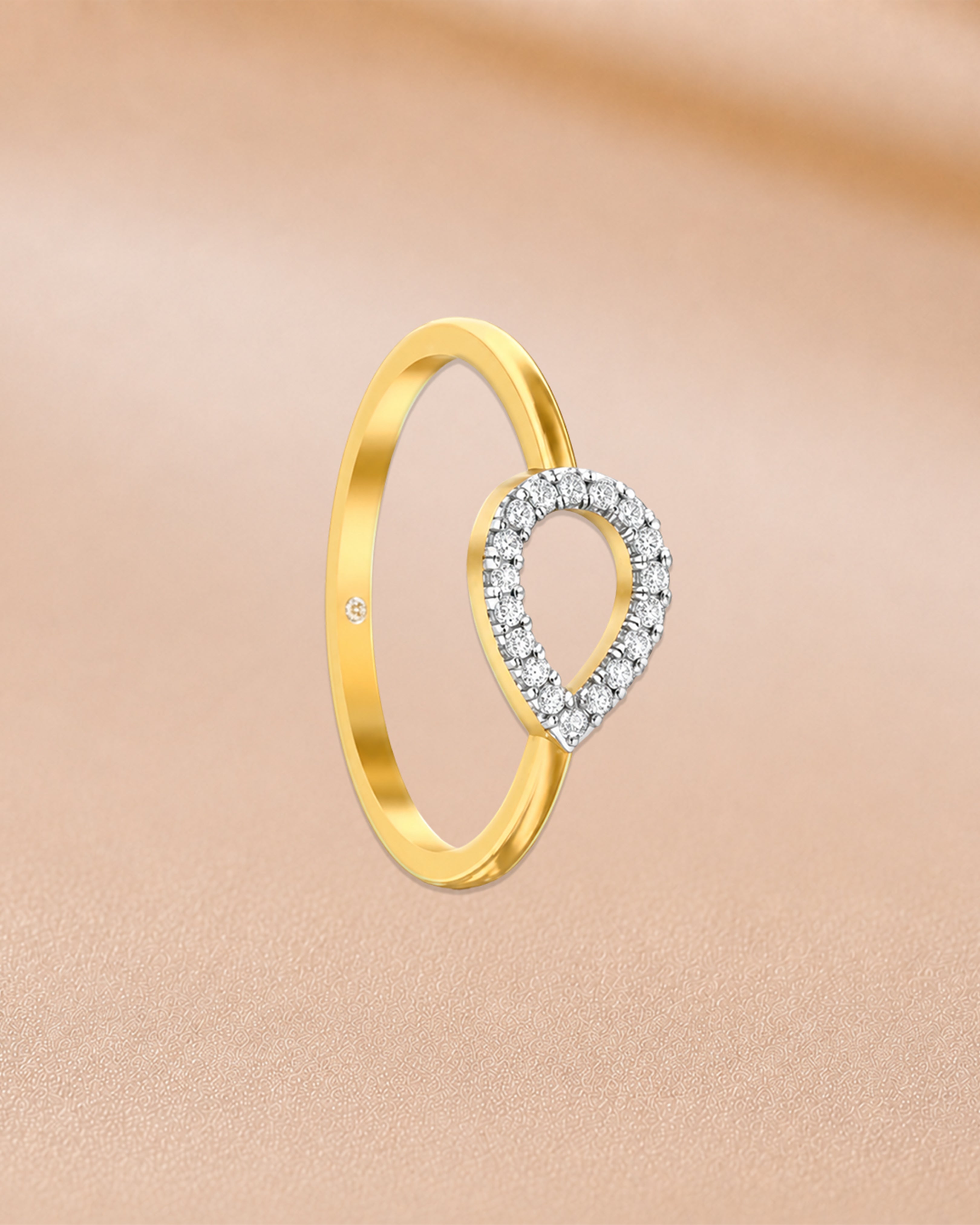 Ore 14KT Yellow Gold Oval Design Ring