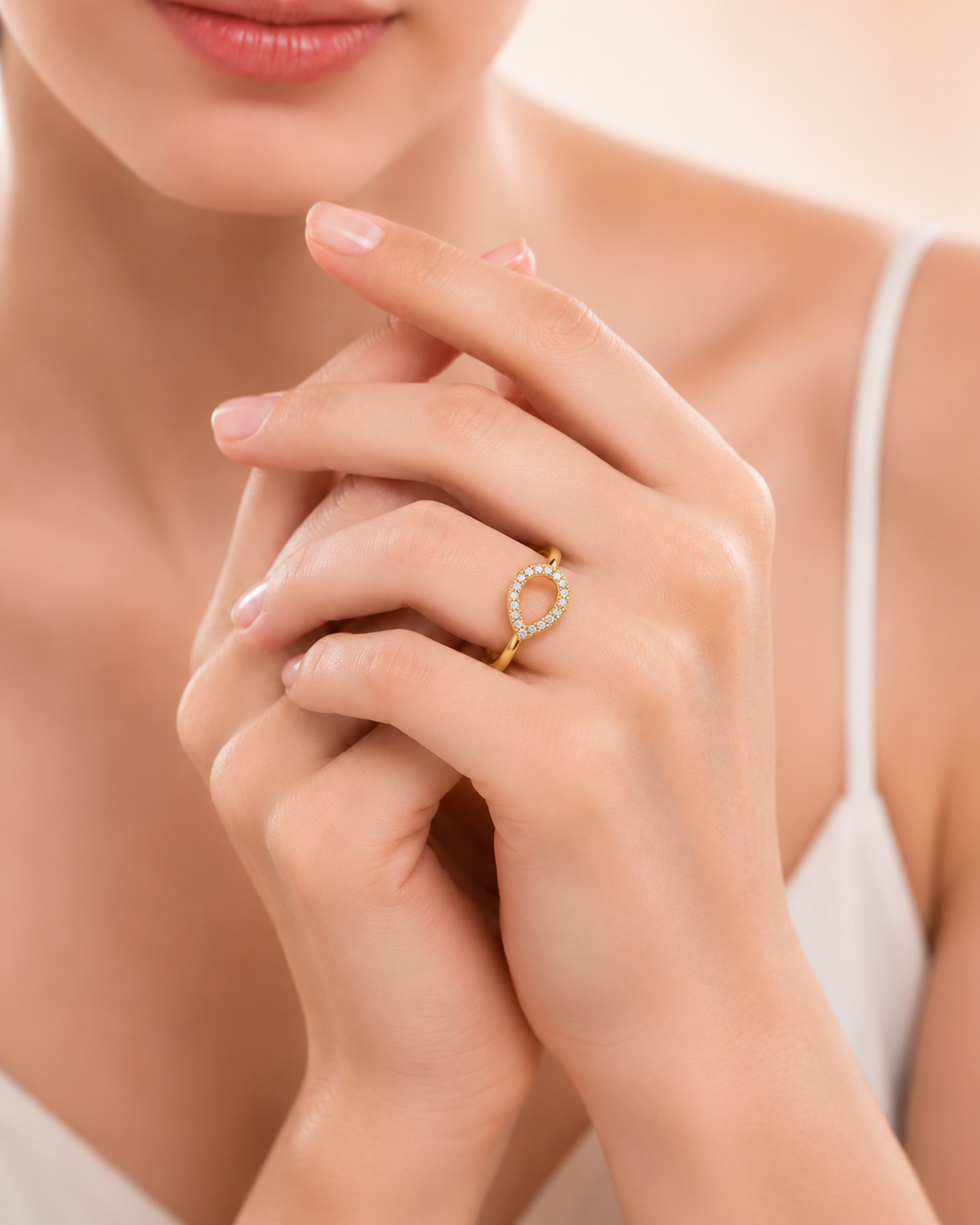 Ore 14KT Yellow Gold Oval Design Ring